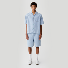 Load image into Gallery viewer, Light Blue Silk Denim Short-Sleeve Shirt